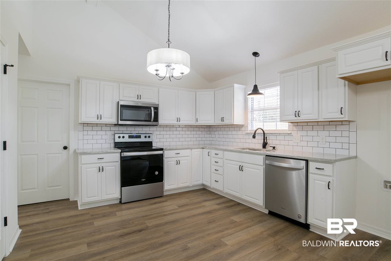 5304 Isabel Way South Mobile, AL 36693 - Photo 5 of 19