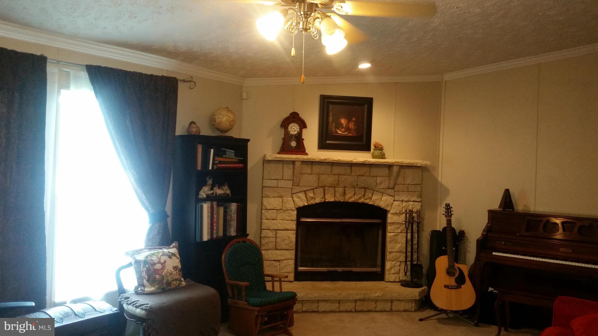7810 Clark Road, Unit E46 Jessup, MD 20794 - Photo 14 of 30 Family Room