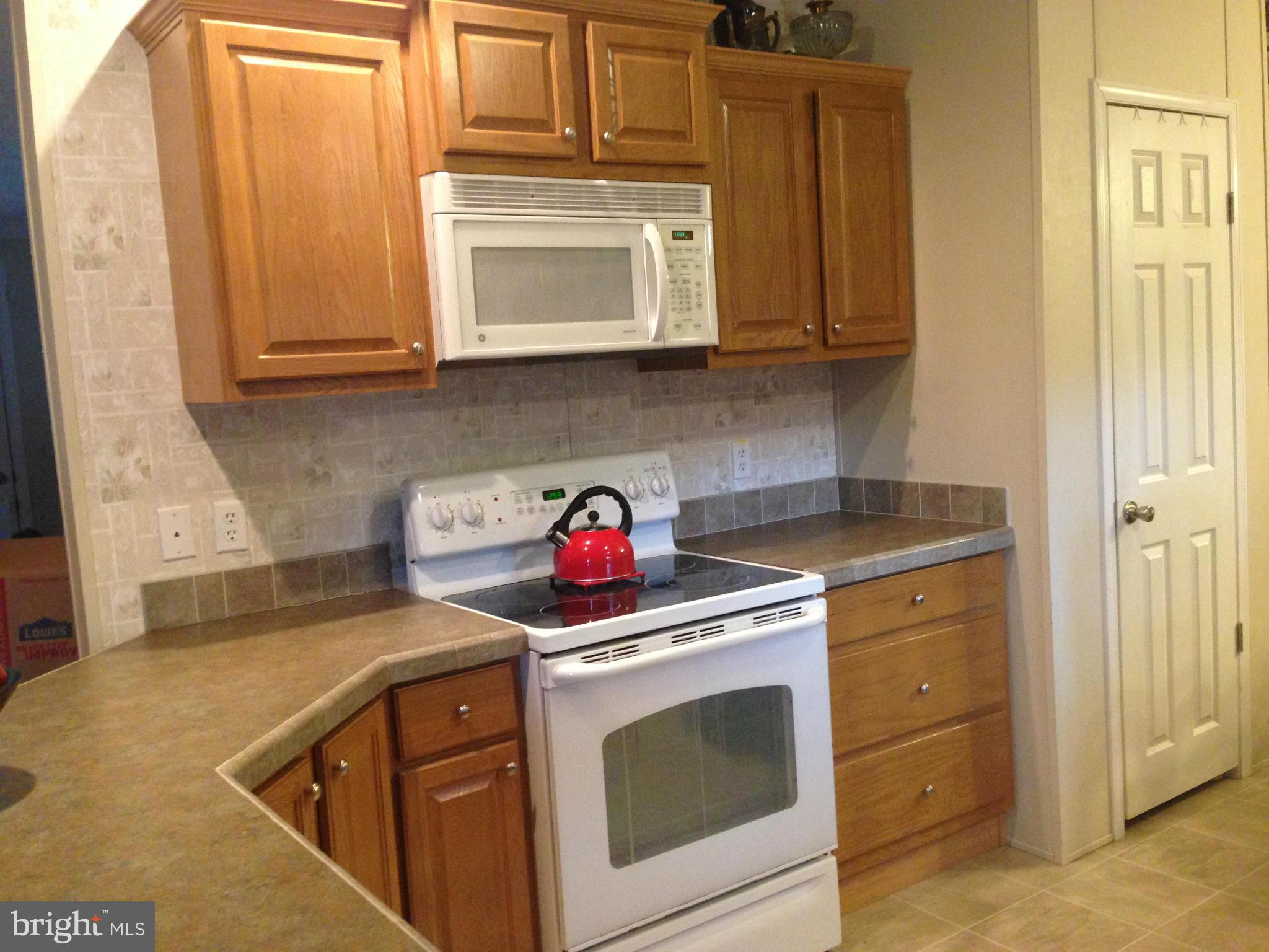 7810 Clark Road, Unit E46 Jessup, MD 20794 - Photo 16 of 30 Kitchen