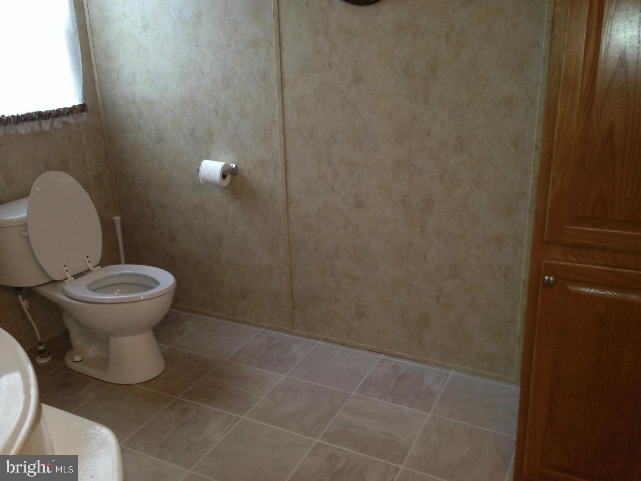 7810 Clark Road, Unit E46 Jessup, MD 20794 - Photo 22 of 30 Bath (Master)