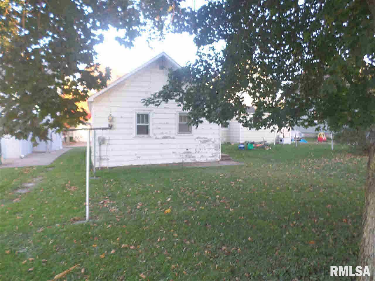 21 South Mitchell Street Preston, IA 52069 - Photo 3 of 14 Gallery Image 3