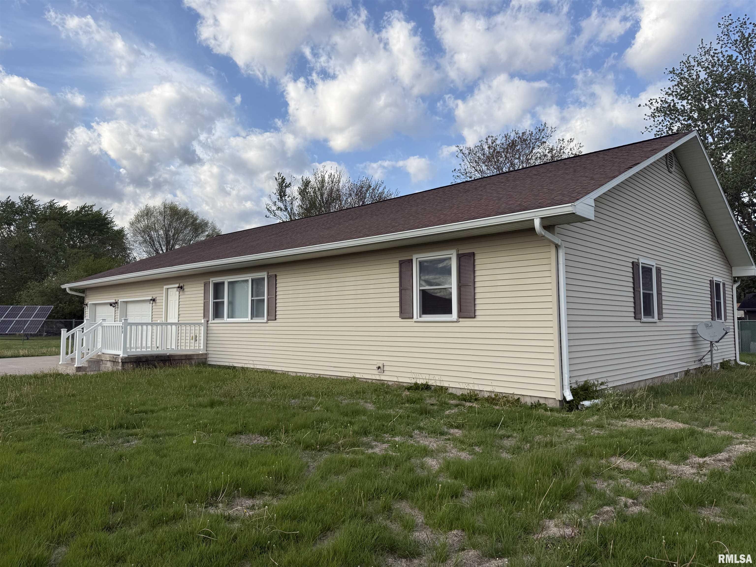 1205 South Main Street Lewistown, IL 61542 - Photo 3 of 34