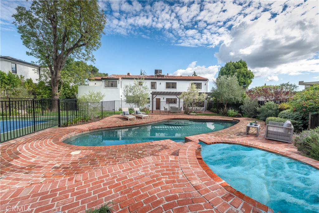 17153 Adlon Road Encino, CA 91436 - Photo 30 of 43