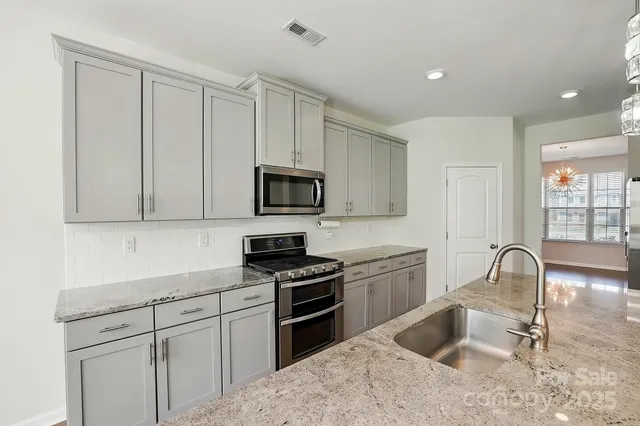 $659,900 | 20422 Creek Bend Edge Court, Matthews, NC 28105