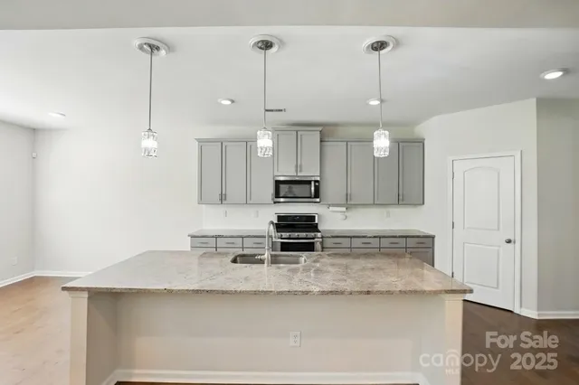 $659,900 | 20422 Creek Bend Edge Court, Matthews, NC 28105