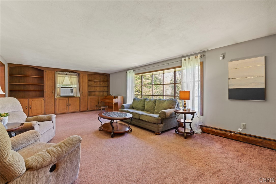 2170 Bitters Road Camillus, NY 13031 - Photo 5 of 47 Large living room with front bay window and built