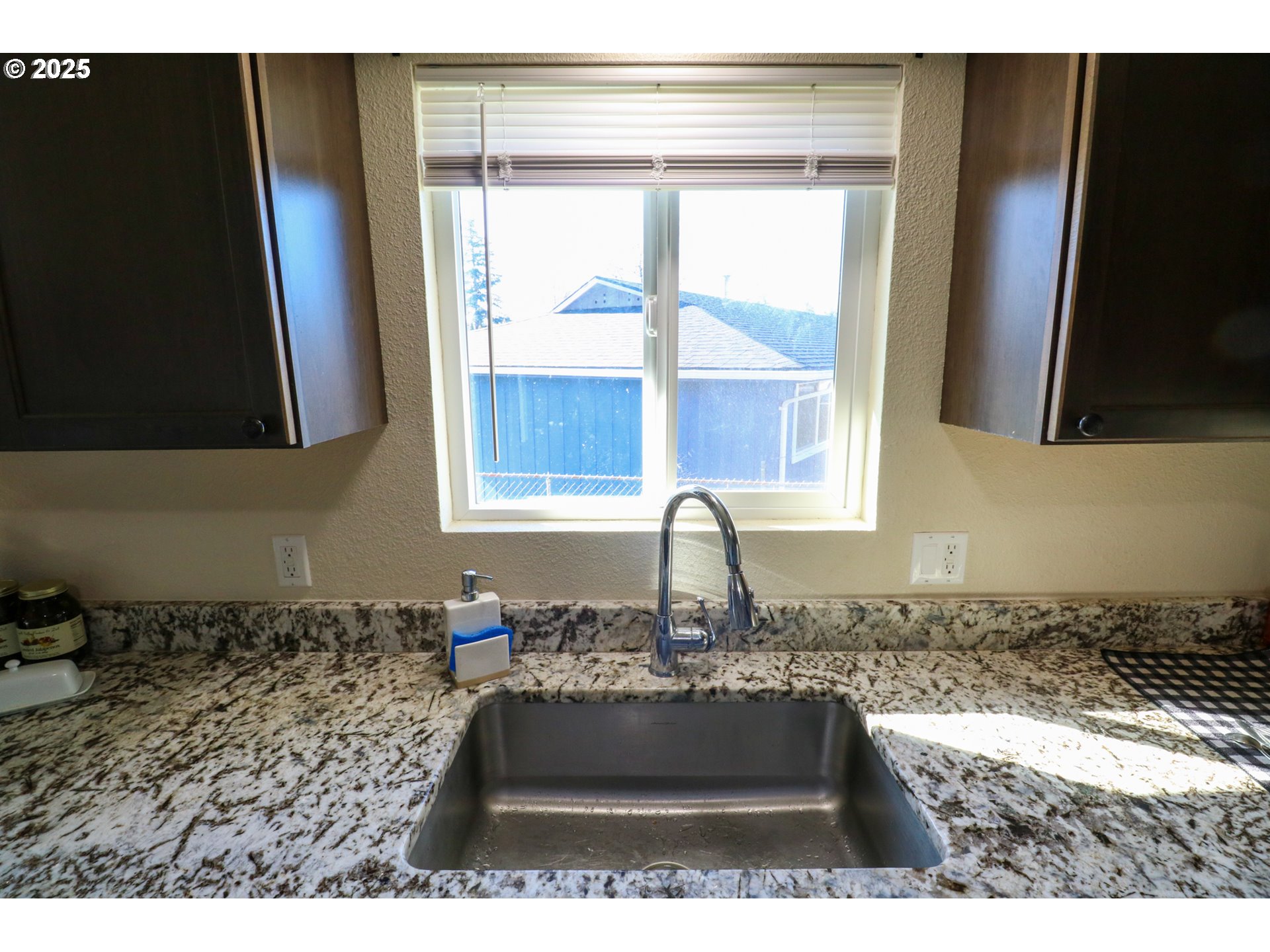 1808 Sunset Court Myrtle Point, OR 97458 - Photo 13 of 40 Gallery Image 13