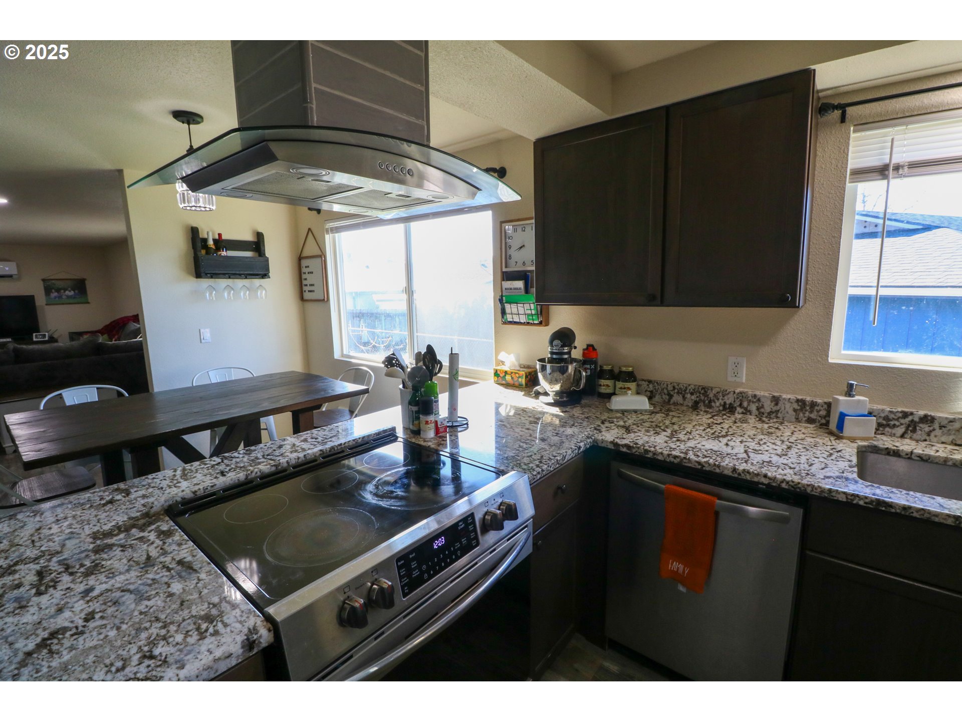 1808 Sunset Court Myrtle Point, OR 97458 - Photo 17 of 40 Gallery Image 17