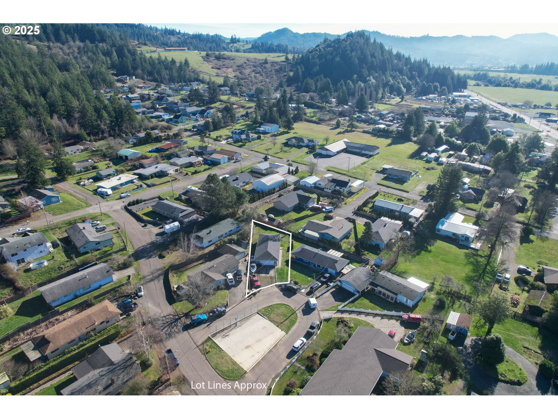 1808 Sunset Court Myrtle Point, OR 97458 - Photo 39 of 40 Gallery Image 39