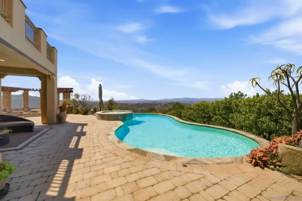 $2,399,000 | 9572 Welk View Drive, Escondido, CA 92026