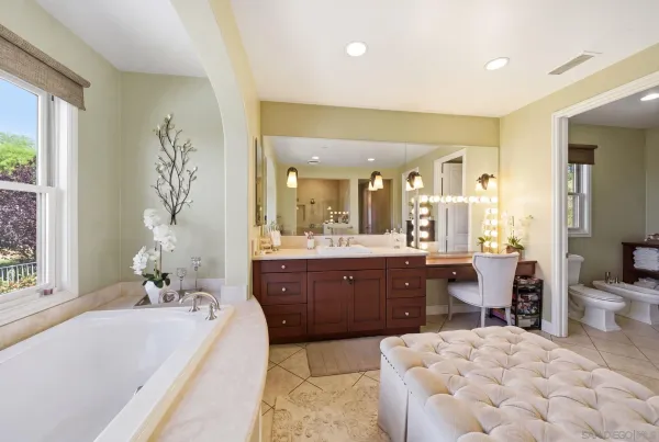 $2,399,000 | 9572 Welk View Drive, Escondido, CA 92026