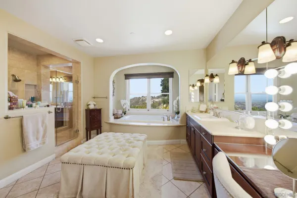 $2,399,000 | 9572 Welk View Drive, Escondido, CA 92026
