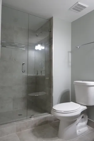 $2,400 | 193 Lakeview Drive, Unit 205, Weston, FL 33326