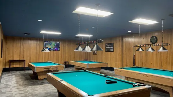 $2,400 | 193 Lakeview Drive, Unit 205, Weston, FL 33326