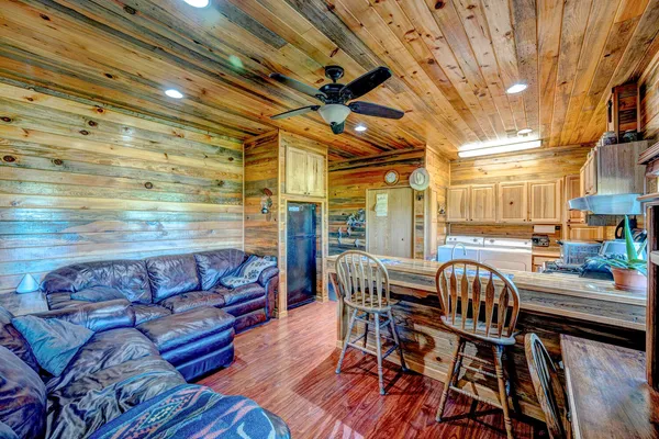 $995,000 | 133 Highway 345, Parkman, WY 82838