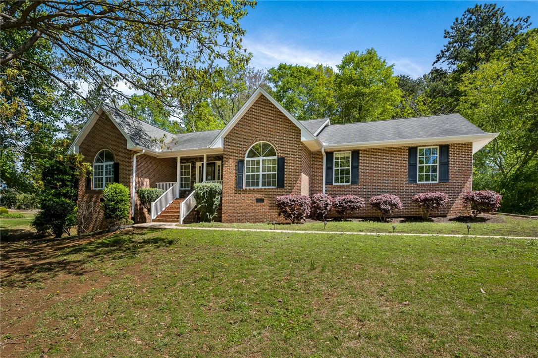 413 Arbor Way Seneca, SC 29672 - Photo 1 of 41 Gallery Image 1