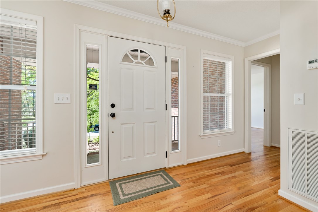 413 Arbor Way Seneca, SC 29672 - Photo 9 of 41 Gallery Image 9