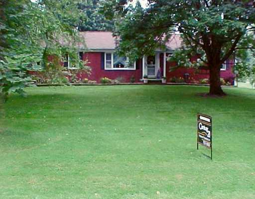1255 Edgewood Road Beaver Falls, PA 15010 - Photo 1 of 4 Gallery Image 1