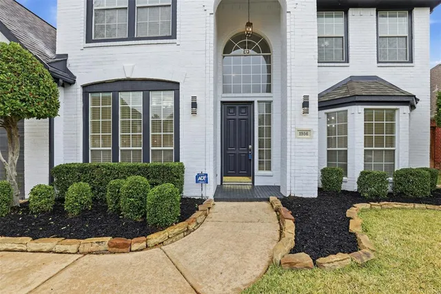 $4,100 | 1956 North Port Court, Grapevine, TX 76051