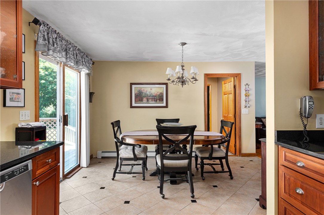 179 Little Pond County Road Cumberland, RI 02864 - Photo 13 of 40