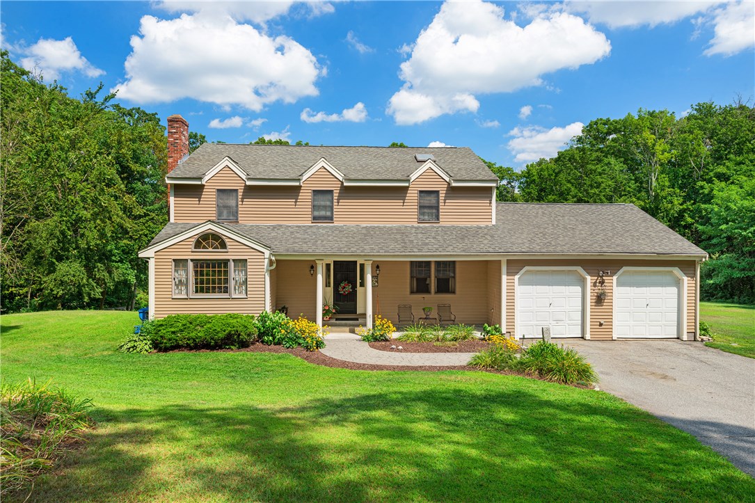 179 Little Pond County Road Cumberland, RI 02864 - Photo 2 of 40