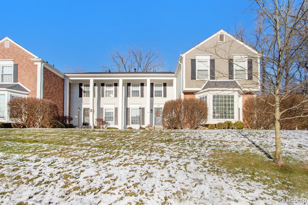 1102 Kings Cove Drive Rochester Hills, MI 48306 - Photo 3 of 31