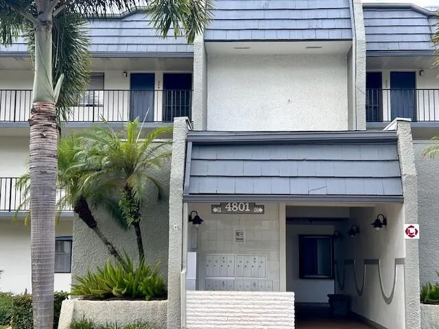 $209,000 | 4801 Esedra Court, Unit 205, Lake Worth, FL 33467