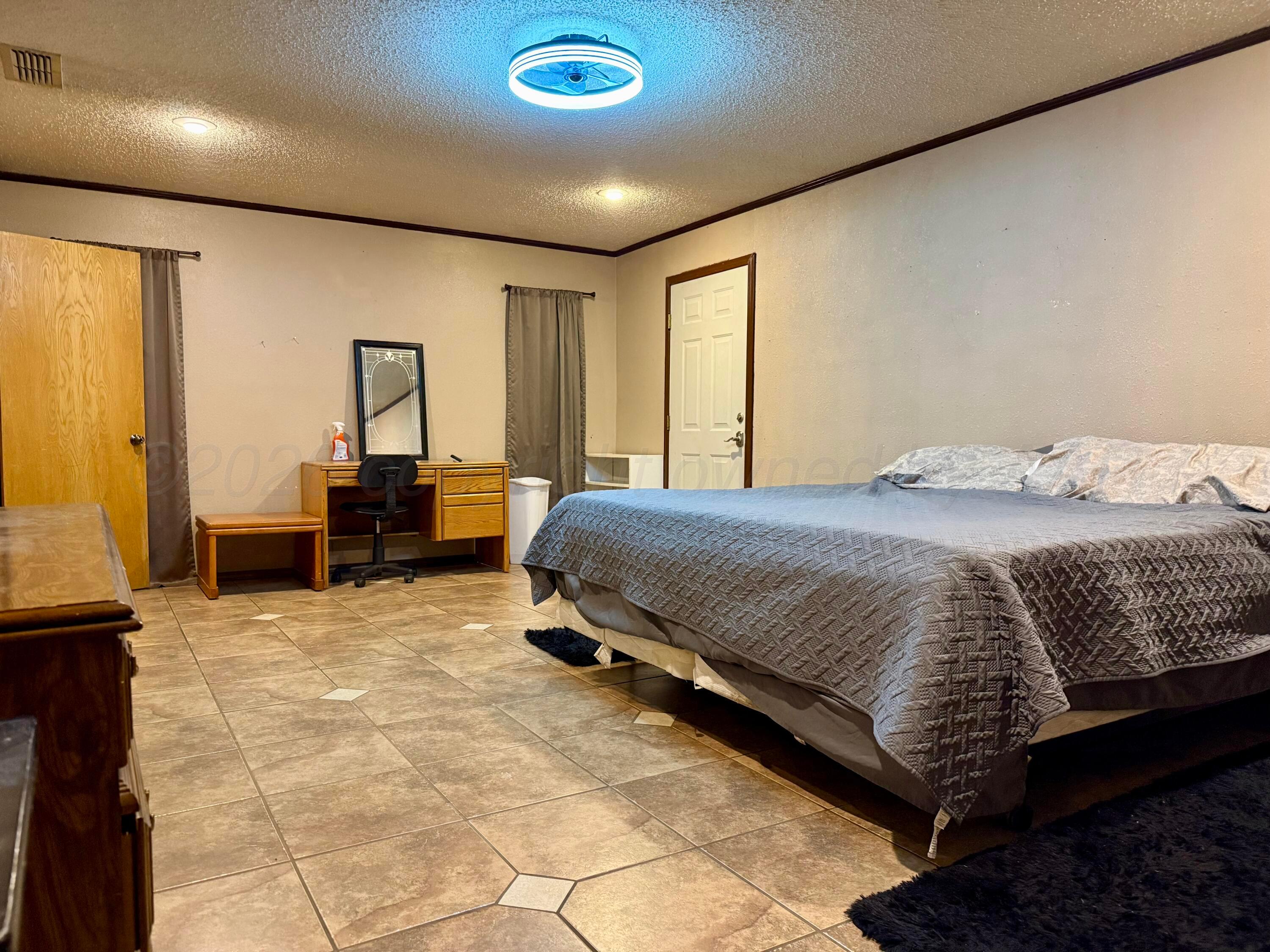 900 Nelson Street Borger, TX 79007 - Photo 17 of 19 3rd bedroom