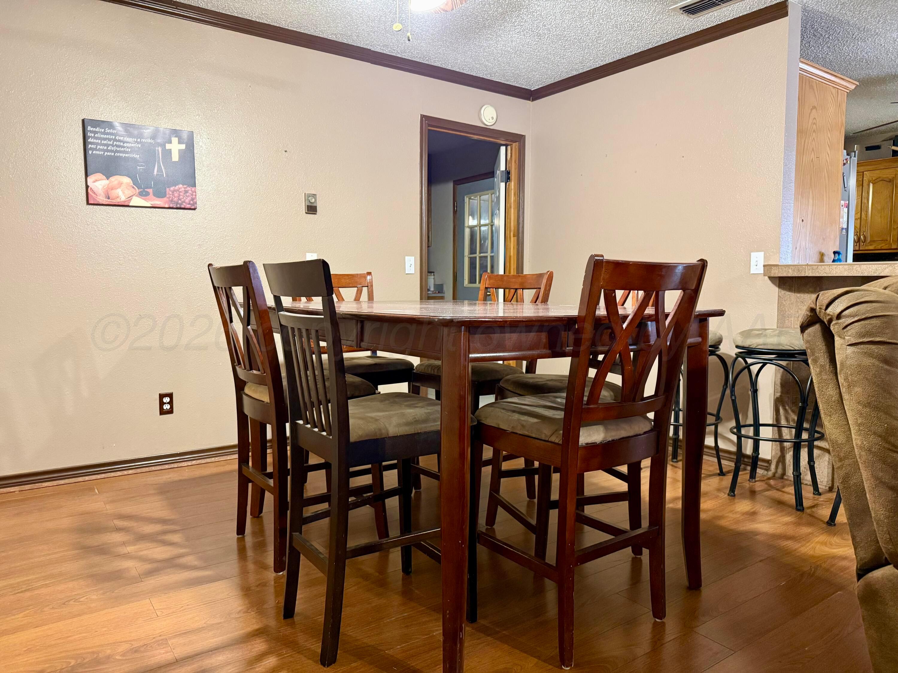 900 Nelson Street Borger, TX 79007 - Photo 8 of 19 Dining