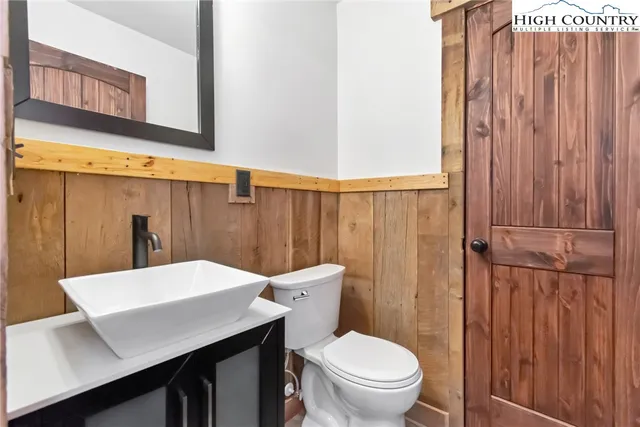 $579,900 | 486 Hunter-Lysik Way, Laurel Springs, NC 28644