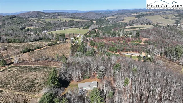 $579,900 | 486 Hunter-Lysik Way, Laurel Springs, NC 28644