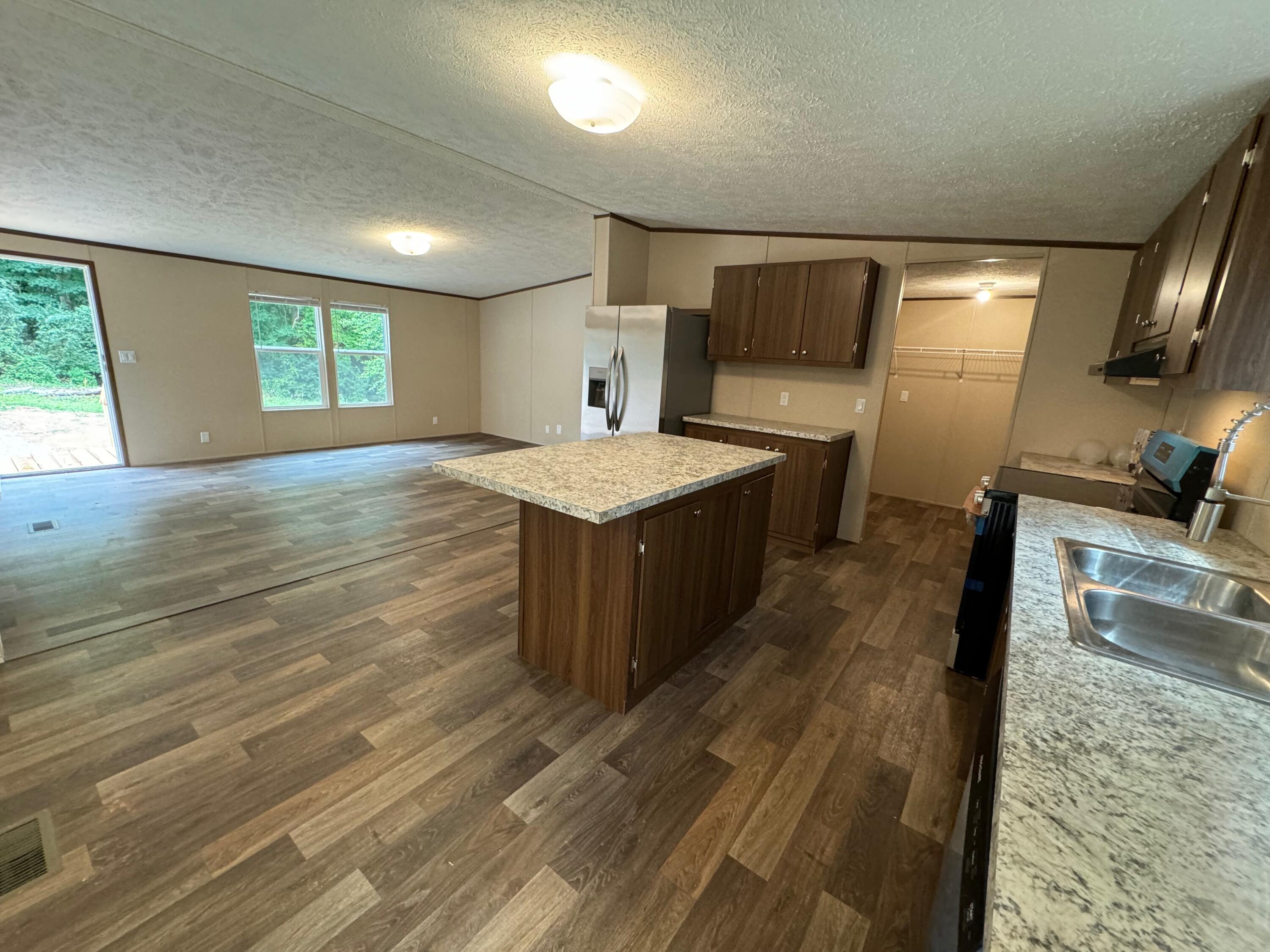 818 Ivory Road Athens, TN 37303 - Photo 2 of 30 IMG_2520