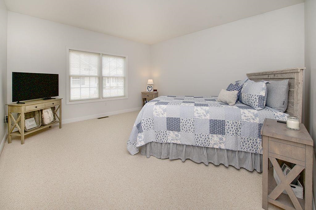 15 Lamplighter Village Road Windham, NH 03087 - Photo 14 of 35