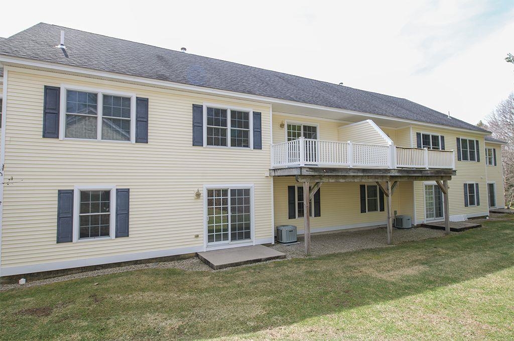 15 Lamplighter Village Road Windham, NH 03087 - Photo 31 of 35