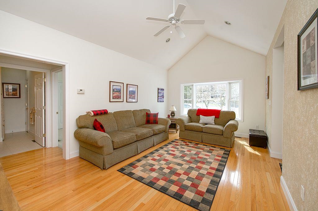15 Lamplighter Village Road Windham, NH 03087 - Photo 5 of 35