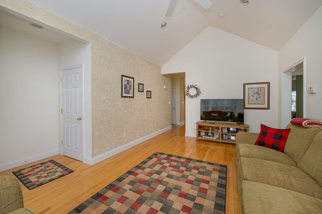 15 Lamplighter Village Road Windham, NH 03087 - Photo 6 of 35