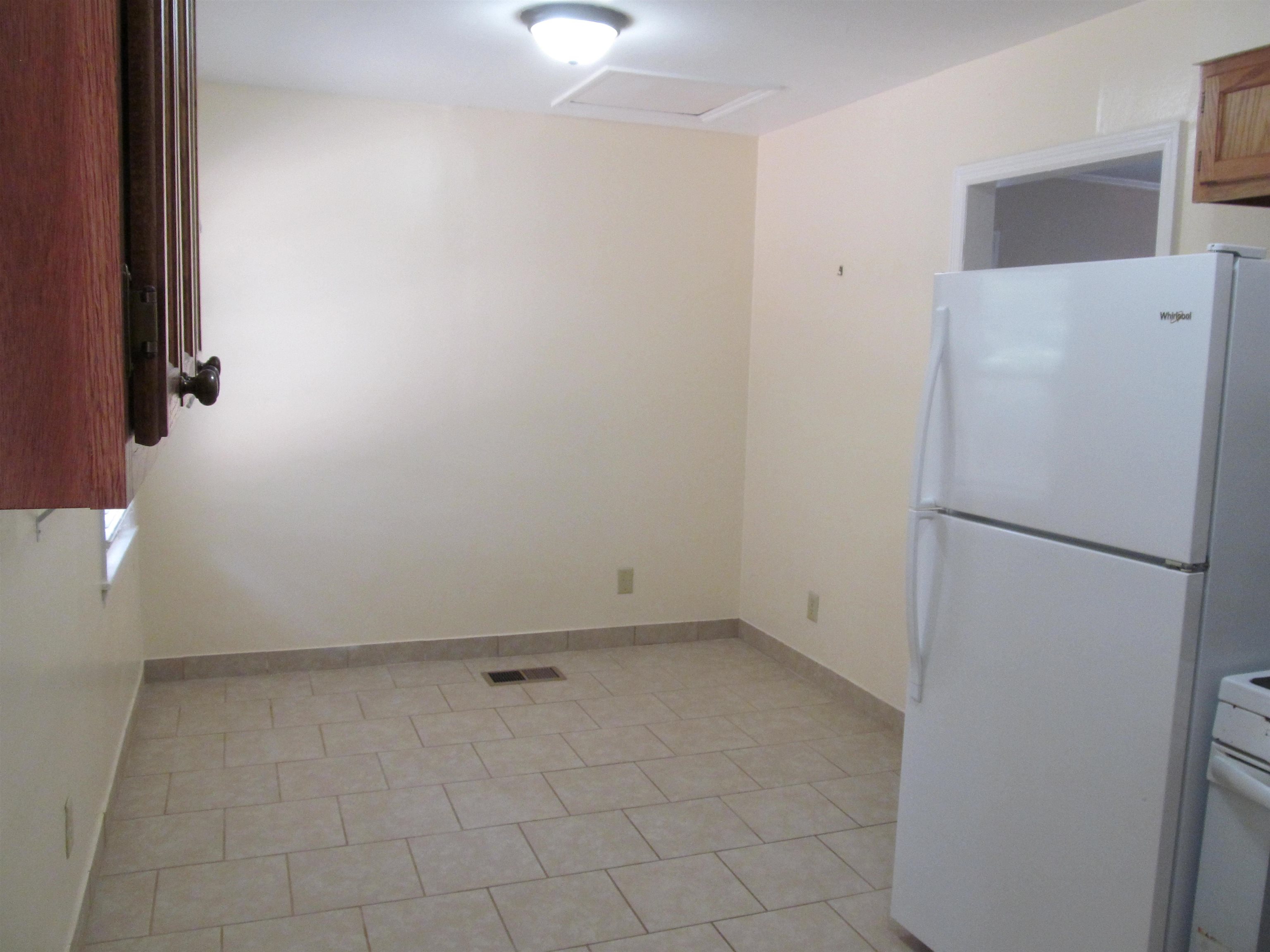 1022 South White Station Road Memphis, TN 38117 - Photo 6 of 14 a view of cabinets