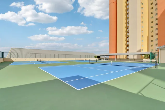 a view of an outdoor space