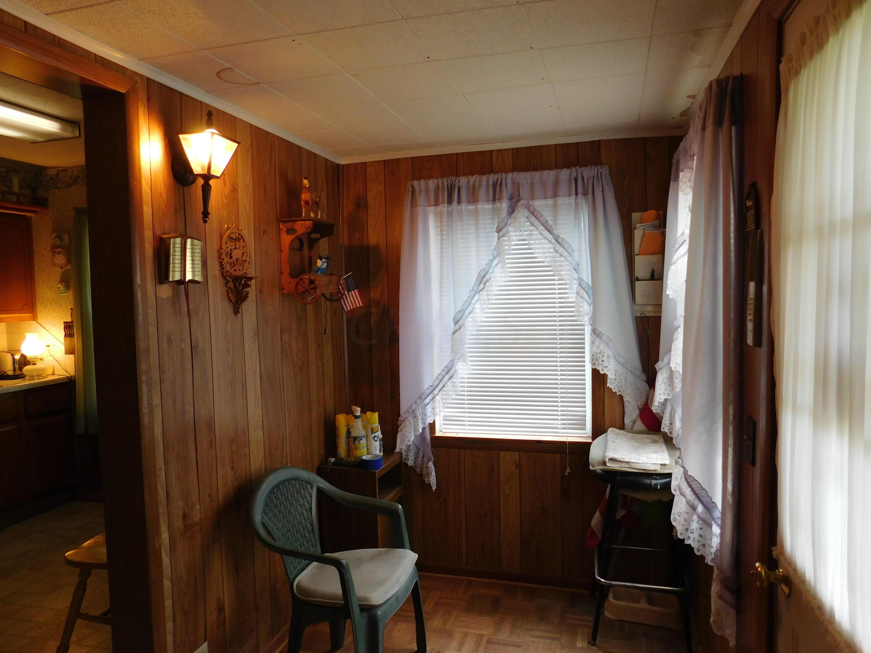 13621 Commercial Point Road Ashville, OH 43103 - Photo 17 of 27 Gallery Image 17