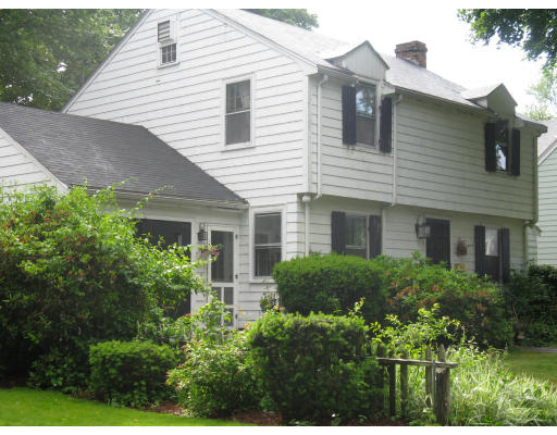 29 Sevinor Road Marblehead, MA 01945 - Photo 2 of 15 a front view of a house with a yard