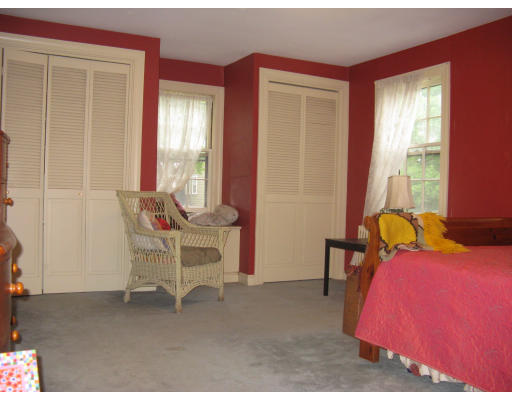 29 Sevinor Road Marblehead, MA 01945 - Photo 8 of 15 a living room with furniture and a window