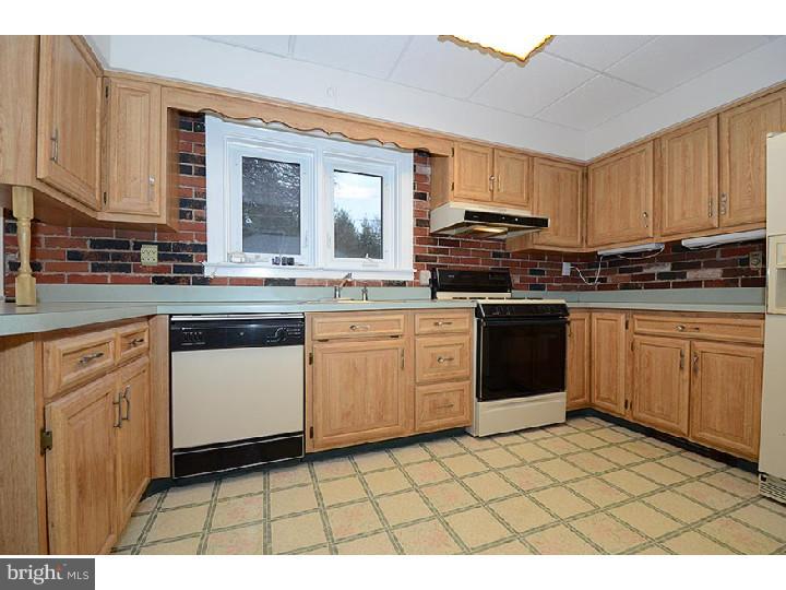 10 East Clearfield Road Havertown, PA 19083 - Photo 10 of 24 Gallery Image 10