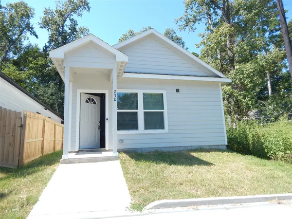 $1,400 | 230 Northlawn Street, Montgomery, TX 77316