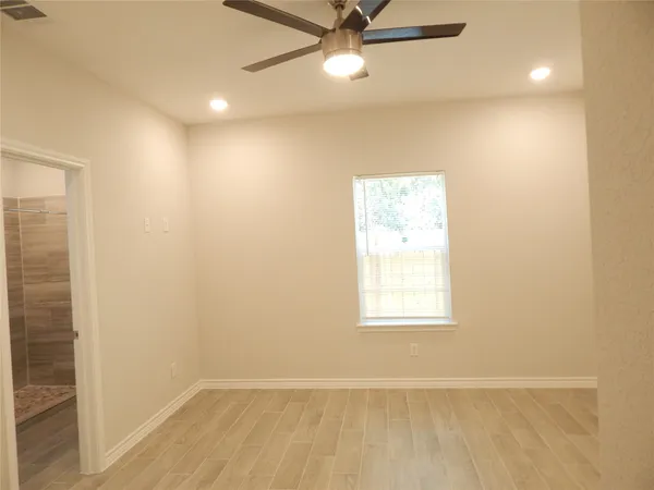 $1,400 | 230 Northlawn Street, Montgomery, TX 77316