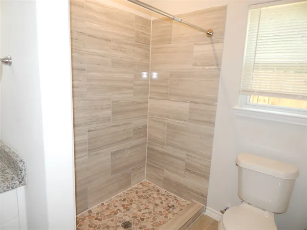 $1,400 | 230 Northlawn Street, Montgomery, TX 77316