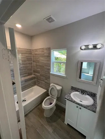$1,400 | 230 Northlawn Street, Montgomery, TX 77316