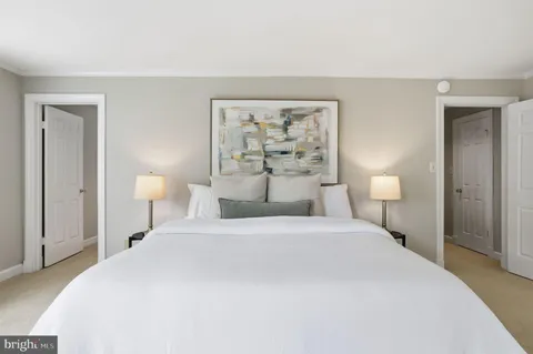 $1,325,000 | 14200 White Water Way, Gaithersburg, MD 20878