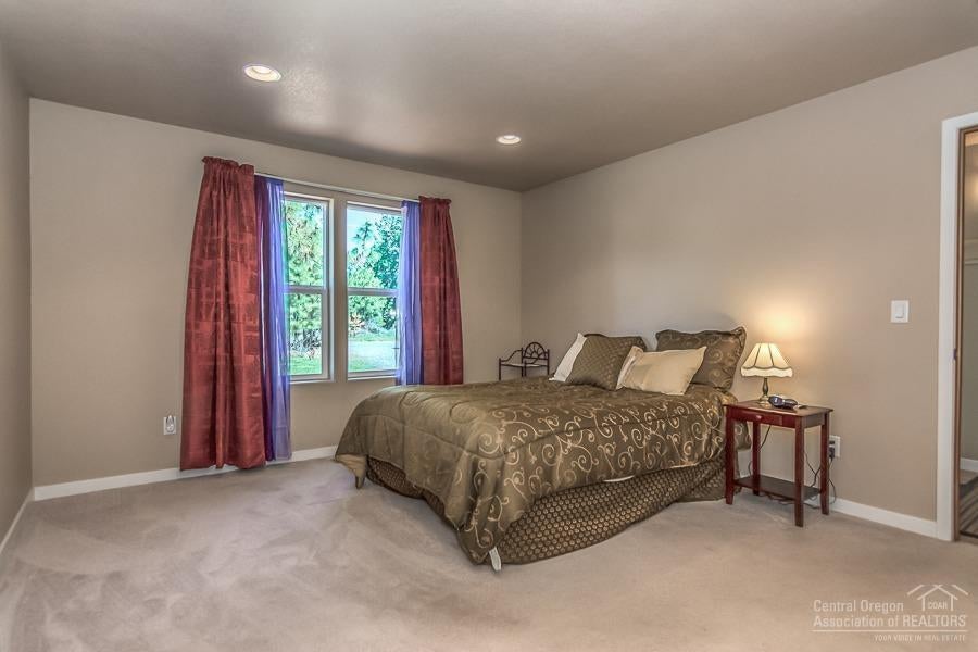 19449 Apache Road Bend, OR 97702 - Photo 13 of 25 Additional Photo