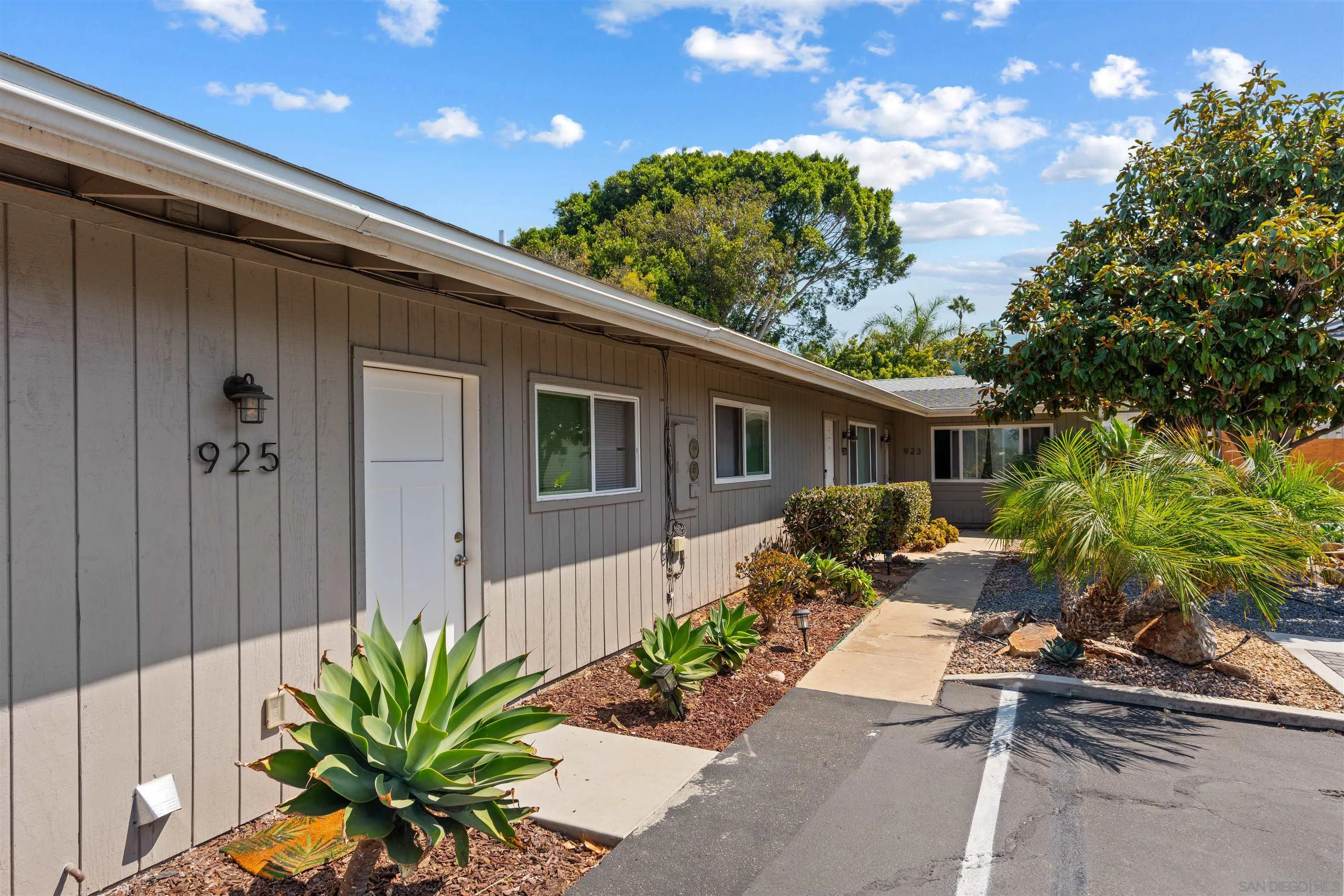 921-927 Regal Road Encinitas, CA 92024 - Photo 16 of 27