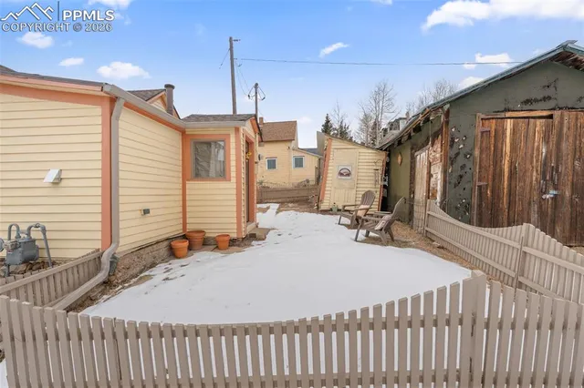 $229,000 | 331 West Golden Avenue, Cripple Creek, CO 80813